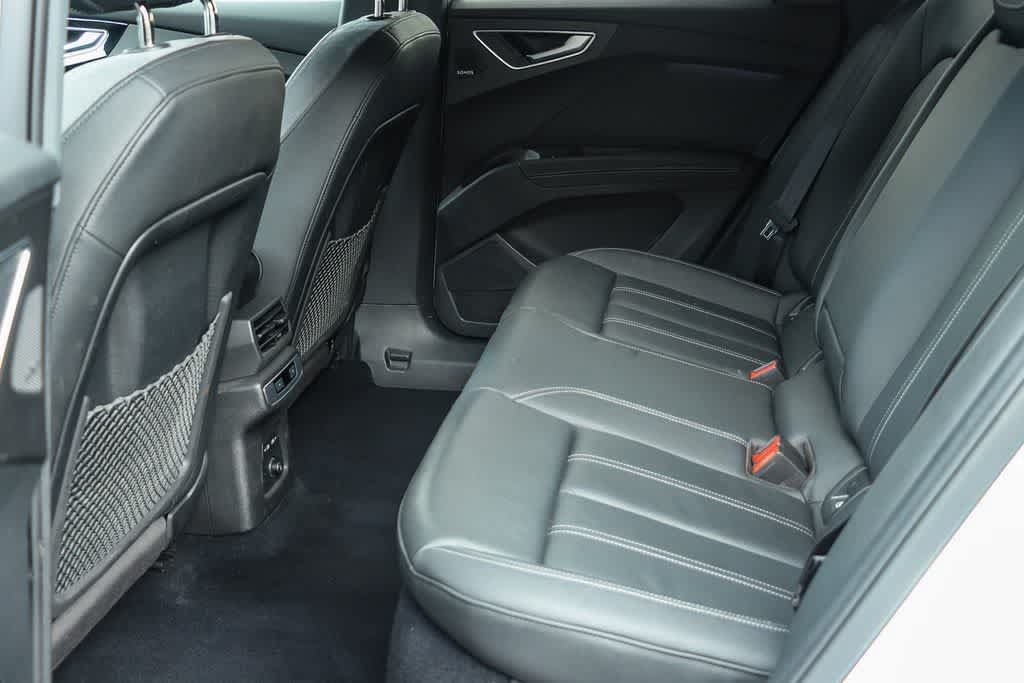 Used 2023 Audi Q4 e-tron Premium Plus RWD image 18