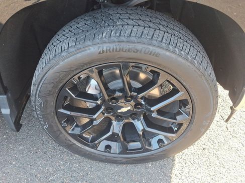 Used 2023 Chevrolet Silverado 1500 LT image 9