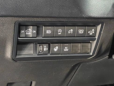 Used 2024 Toyota Tundra SR5 w/ SR5 Premium Package AWD/4WD image 9