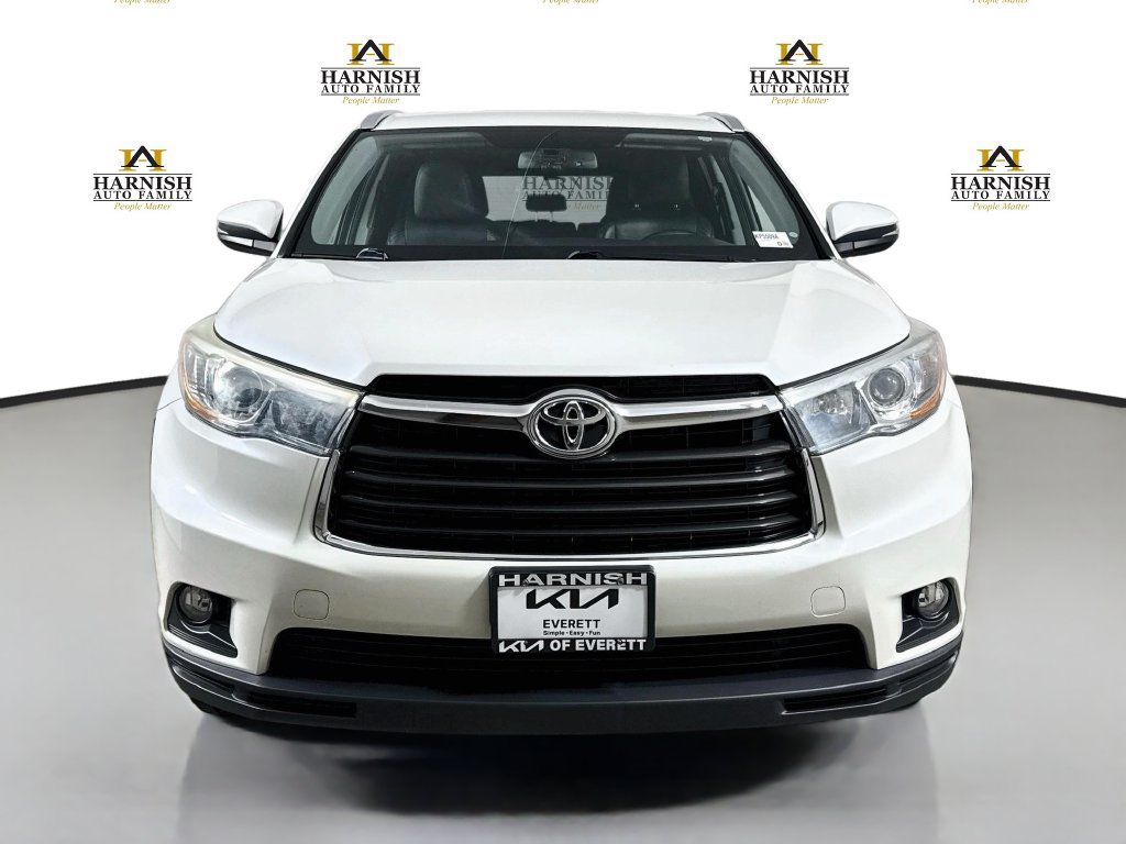 Used 2015 Toyota Highlander XLE AWD/4WD image 2