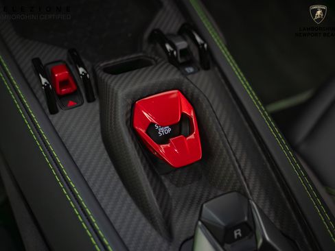 Used 2024 Lamborghini Revuelto image 34