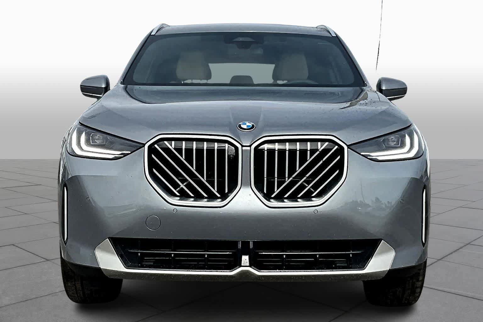 New 2026 BMW X3 xDrive30i w/ Premium Package AWD/4WD image 3