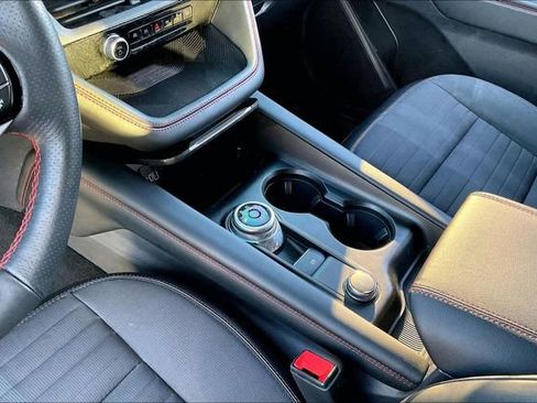 Used 2025 Ford Explorer ST-Line image 13