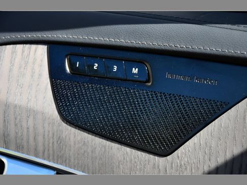 Certified 2023 Volvo XC90 B6 Ultimate w/ Protection Package Premier AWD/4WD image 29