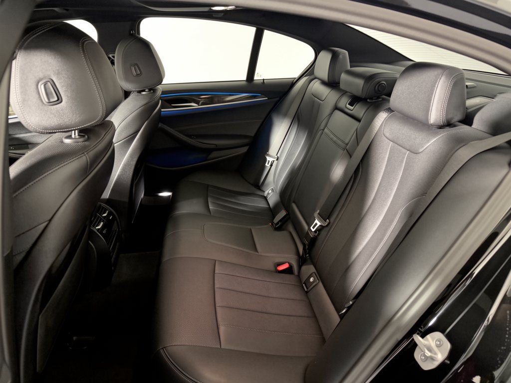 Used 2023 BMW 530e w/ M Sport Package RWD image 25