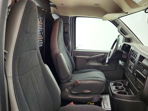 Used 2025 GMC Savana 2500 w/ Driver Convenience Package RWD image 24