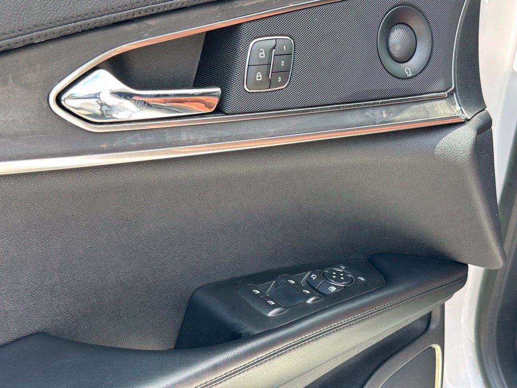 Used 2019 Lincoln Nautilus Reserve FWD image 17