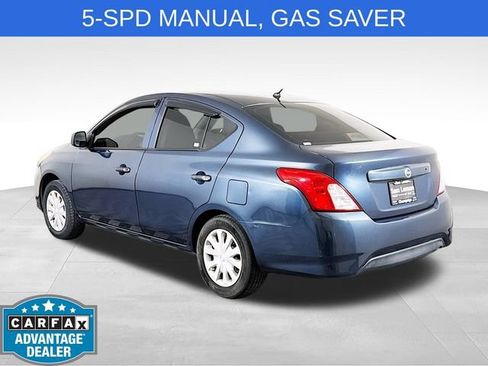 Used 2015 Nissan Versa S FWD image 5