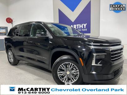 Used 2025 Chevrolet Traverse LT