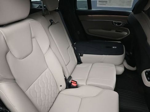 New 2026 Volvo XC90 B6 Plus w/ Protection Package Premier image 28