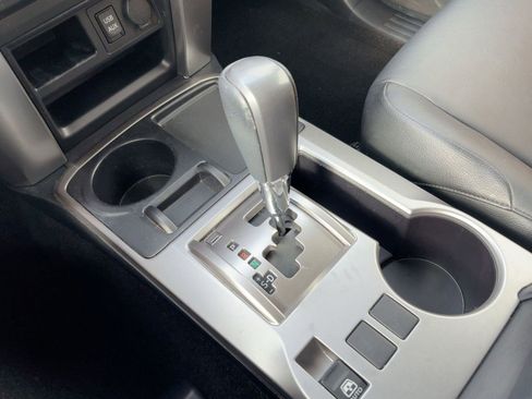 Used 2016 Toyota 4Runner SR5 image 16