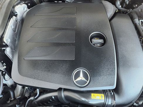 Used 2022 Mercedes-Benz GLC 300 image 33