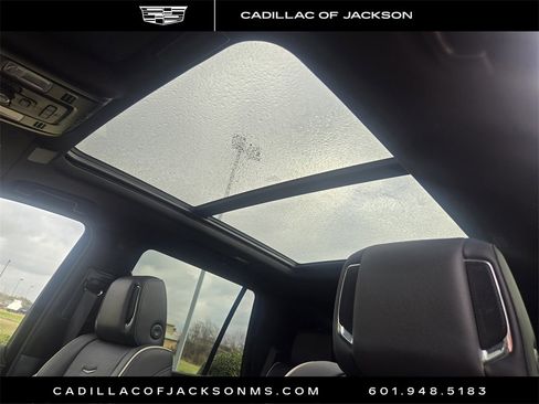 Used 2024 Cadillac Escalade Sport image 5