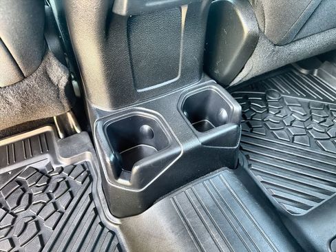 Used 2018 Jeep Wrangler Unlimited Sport AWD/4WD image 30