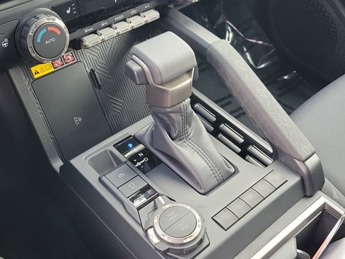New 2026 Toyota Tacoma SR5 AWD/4WD image 32