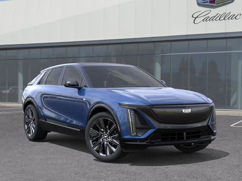 New 2026 Cadillac Lyriq Signature Sport image 8