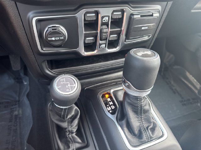 New 2027 Jeep Wrangler Unlimited Sahara AWD/4WD image 25