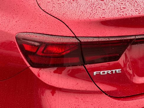 Used 2022 Kia Forte LXS w/ LXS Technology Package image 24