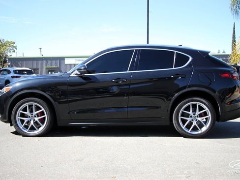 Used 2019 Alfa Romeo Stelvio Ti image 7