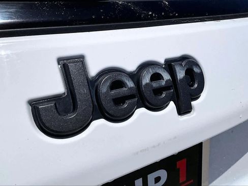 Used 2024 Jeep Compass Trailhawk AWD/4WD image 29