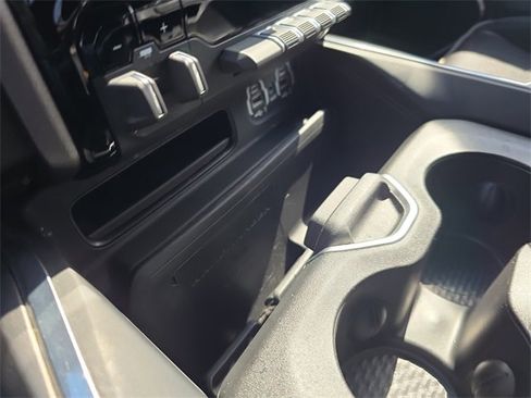 Used 2021 RAM 1500 Laramie image 26
