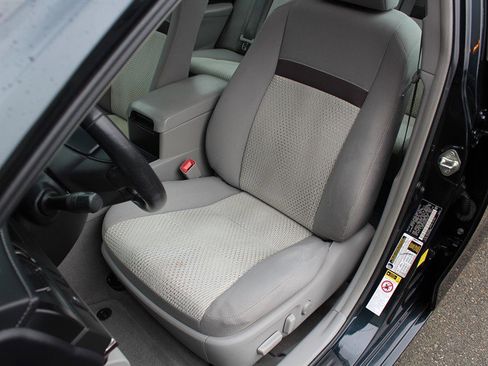 Used 2013 Toyota Camry XLE image 15