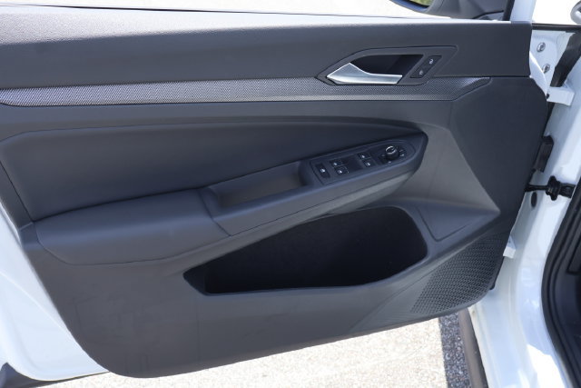 New 2026 Volkswagen GTI SE FWD image 10