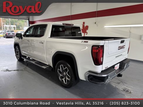 Used 2023 GMC Sierra 1500 SLT w/ SLT Premium Plus Package image 2
