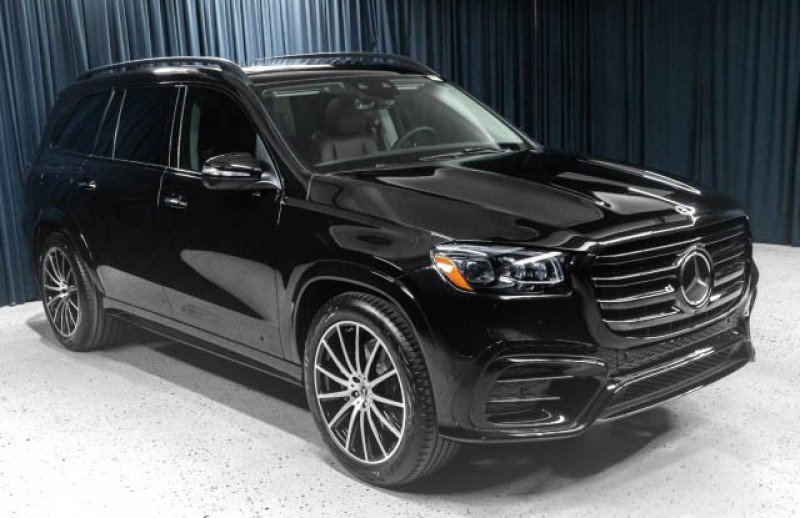 Certified 2026 Mercedes-Benz GLS 450 4MATIC image 3