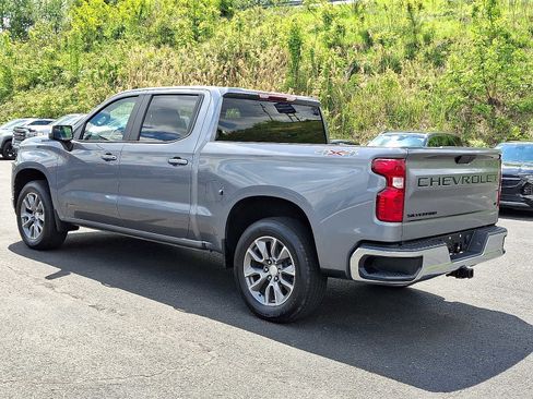 Used 2022 Chevrolet Silverado 1500 LT w/ Bed Protection Package AWD/4WD image 4