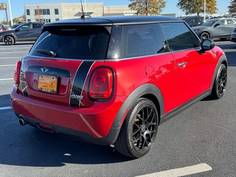 Used 2015 MINI Cooper 2-Door Hardtop image 4