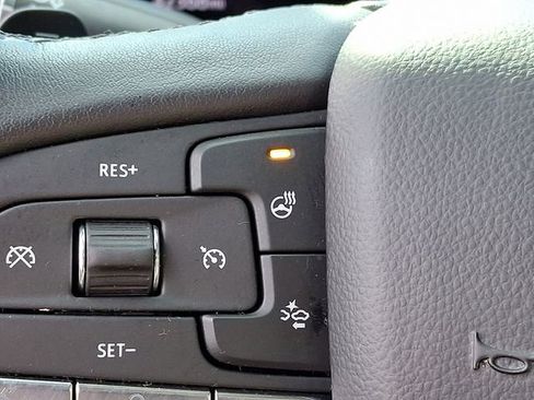 Certified 2024 Cadillac Escalade Sport w/ Touring Package image 29