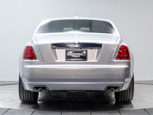 Used 2012 Rolls-Royce Ghost RWD image 60