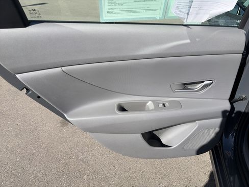 Certified 2024 Hyundai Elantra Blue FWD image 18