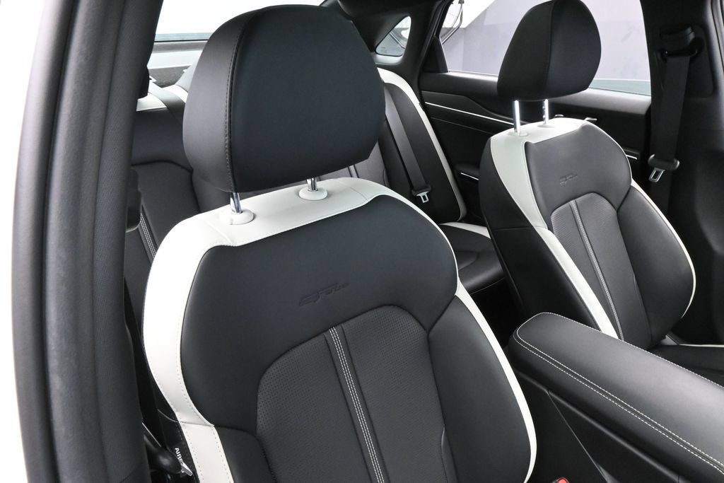 Used 2026 Kia K5 GT-Line w/ GT-Line Premium Package FWD image 48