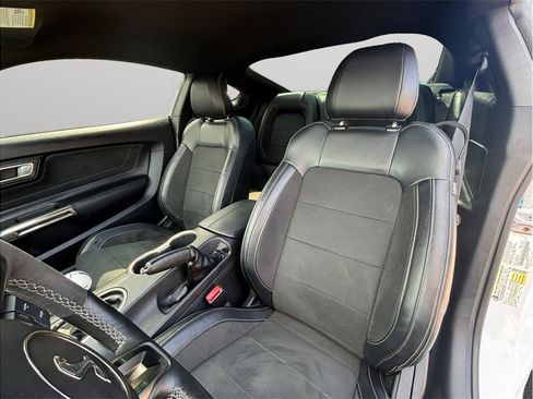 Used 2016 Ford Mustang Shelby GT350 w/ Technology Package RWD image 2