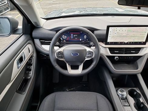 New 2026 Ford Explorer Active image 14