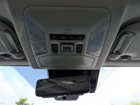 Used 2019 Toyota RAV4 Limited w/ Cold Weather Package FWD image 32