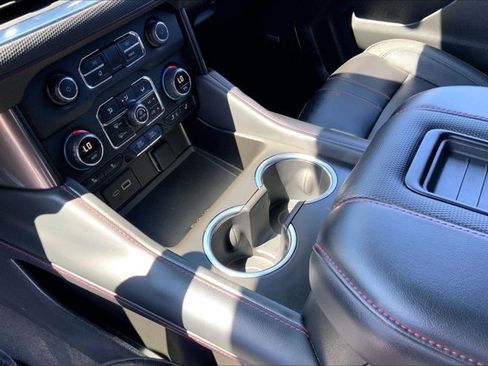 Used 2024 Chevrolet Tahoe RST w/ Luxury Package AWD/4WD image 17