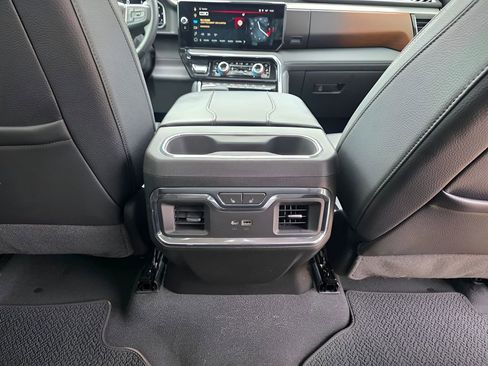 Used 2024 GMC Sierra 1500 Denali w/ Denali Reserve Package image 10