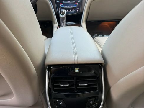 Used 2015 Cadillac XTS Luxury w/ Driver Awareness Package FWD image 11