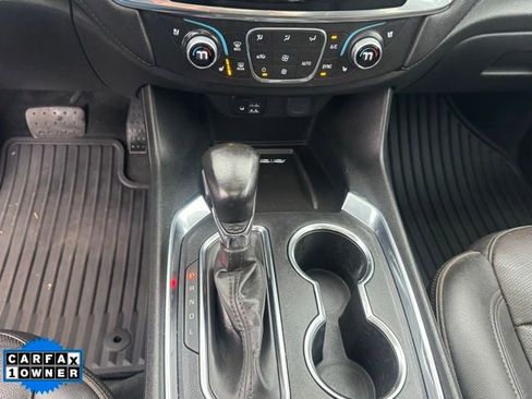 Used 2022 Chevrolet Traverse High Country image 24