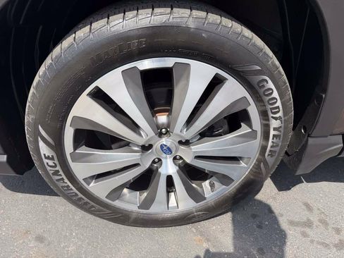 Used 2019 Subaru Ascent Touring w/ Popular Package #3 AWD/4WD image 8