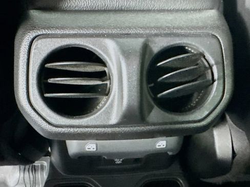 Used 2020 Jeep Gladiator Rubicon w/ Dual Top Group AWD/4WD image 24
