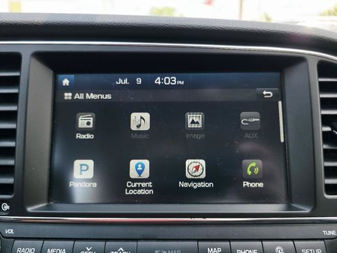 Used 2017 Hyundai Elantra Limited w/ Limited Tech Package 04 FWD image 40