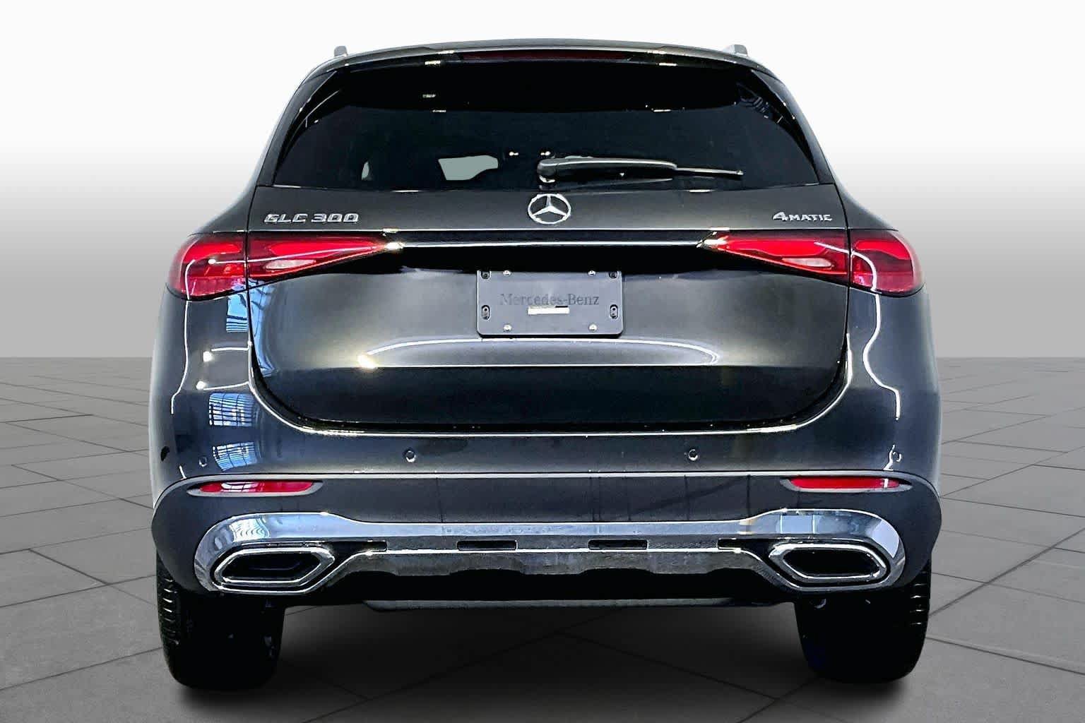 Used 2026 Mercedes-Benz GLC 300 4MATIC image 4