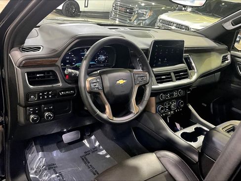 Used 2024 Chevrolet Tahoe High Country AWD/4WD image 30