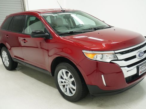 Used 2013 Ford Edge SEL FWD image 3