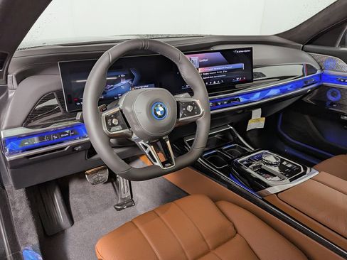Used 2026 BMW i7 xDrive60 w/ Executive Package AWD/4WD image 17