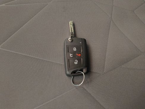 Used 2025 Volkswagen Jetta Sport FWD image 32